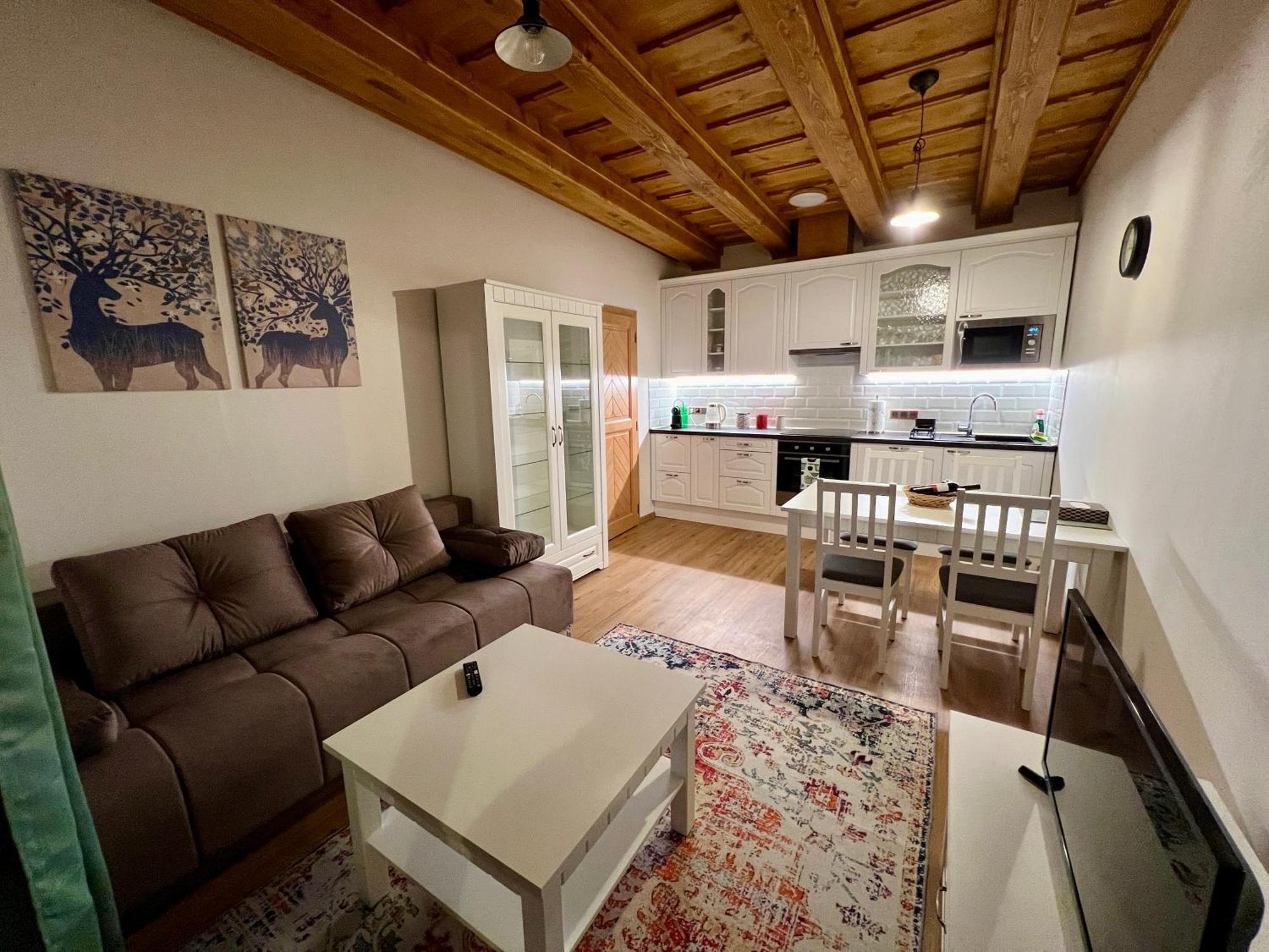 Apartman 8, Jezerne Velké Karlovice Eksteriør bilde